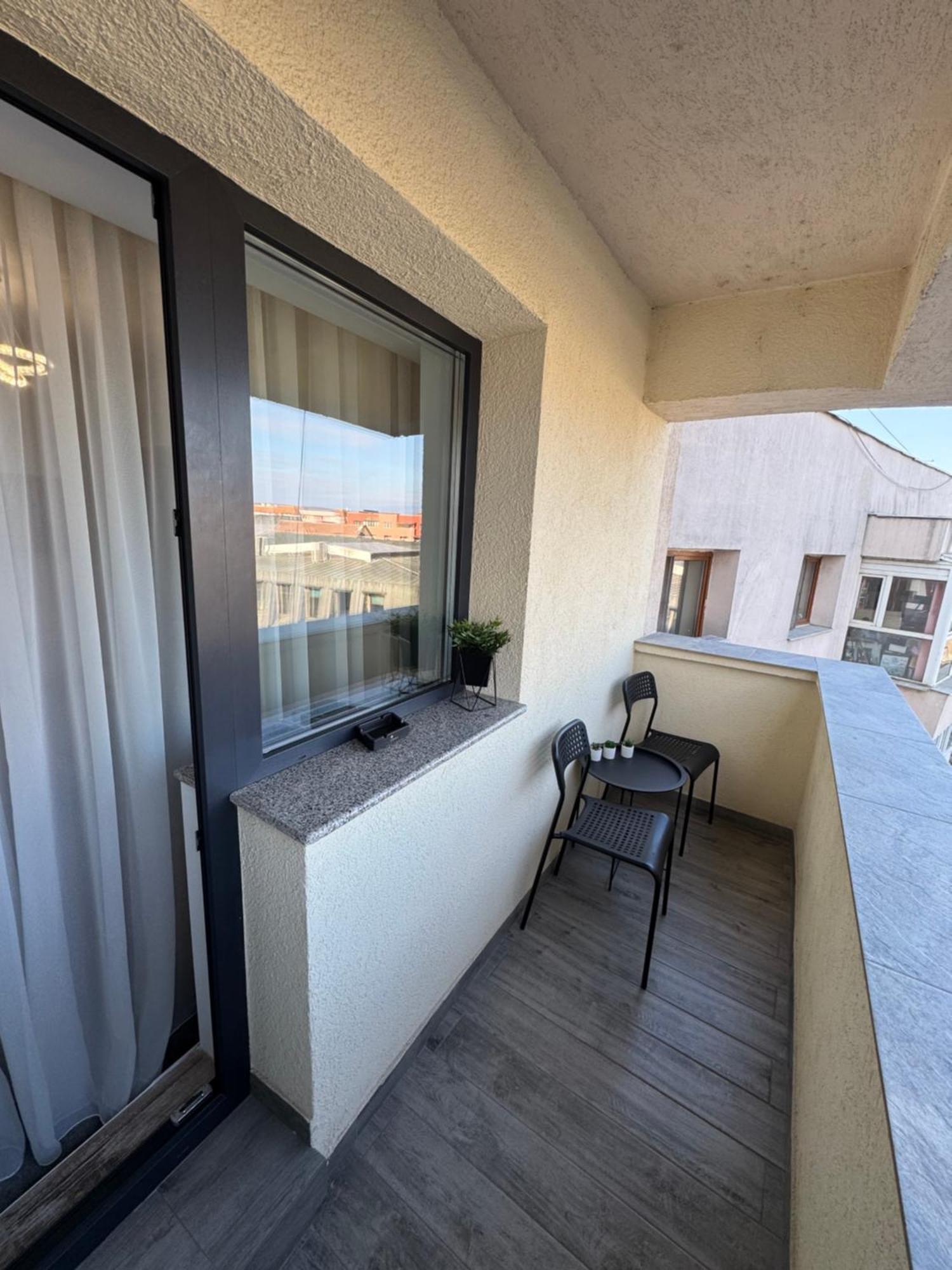 Central Apartment Târgu Jiu Extérieur photo